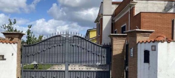 3-salle Maison à Pomezia, Italy No. 4531 7