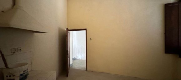 4 rooms Apartment in Certaldo, Italy No. 215311 12