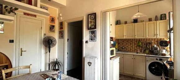 4 rooms Apartment in Genoa, Italy No. 310665 6