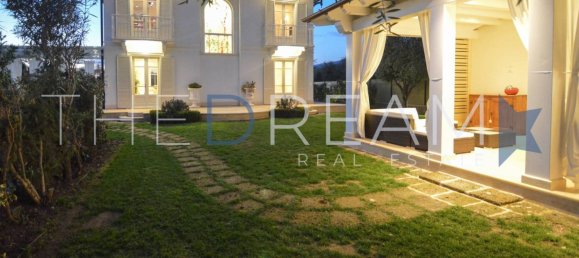 5 bedrooms Villa in Forte dei Marmi, Italy No. 35781 11