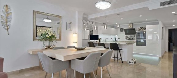 2 bedrooms Apartment in Benahavis, Spain No. 180649 3