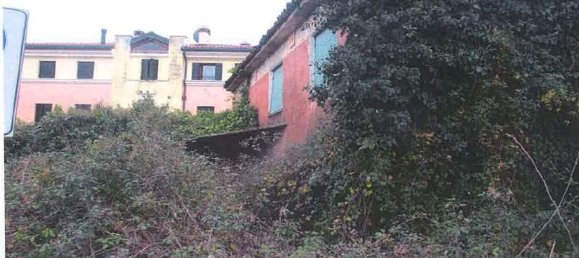 4 rooms Apartment in Spresiano, Italy No. 213004 9
