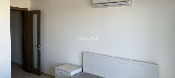3 bedrooms Apartment in Victoria, Malta No. 636 3