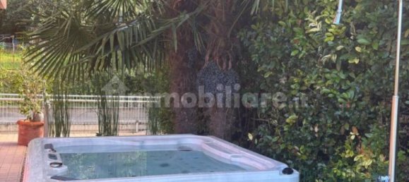 3 bedrooms Villa in Cenate Sopra, Italy No. 281352 5