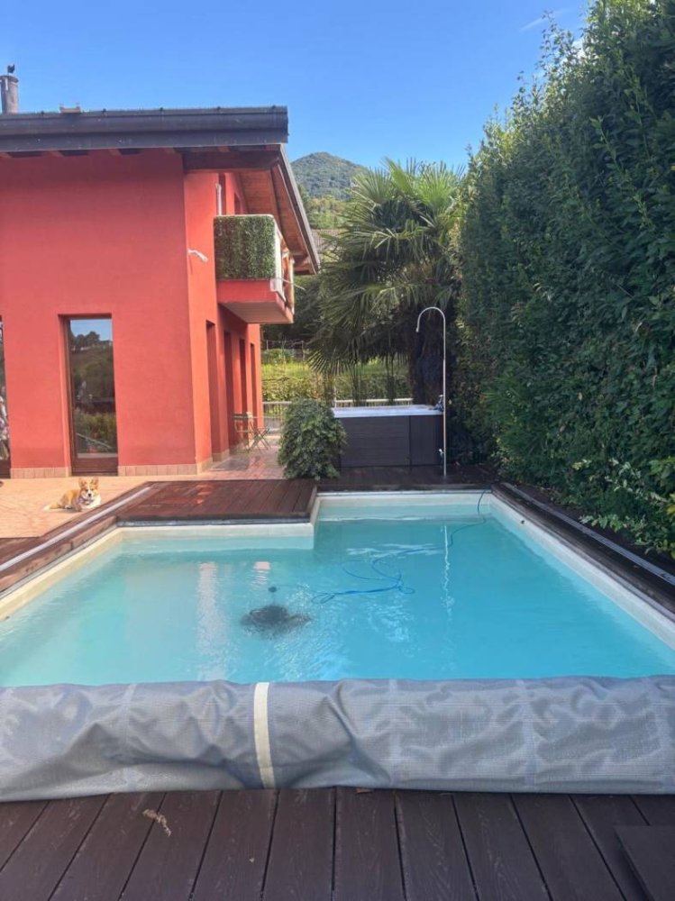 3 bedrooms Villa in Cenate Sopra, Italy No. 281352