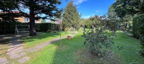 8 rooms Villa in Curno, Italy No. 7042 43