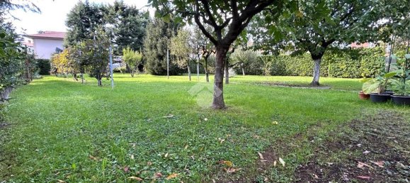 8 rooms Villa in Curno, Italy No. 7042 13