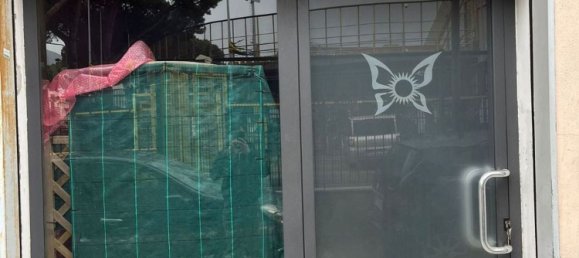 Propriété commerciale à Castellammare di Stabia, Italy 30m² No. 322681 6