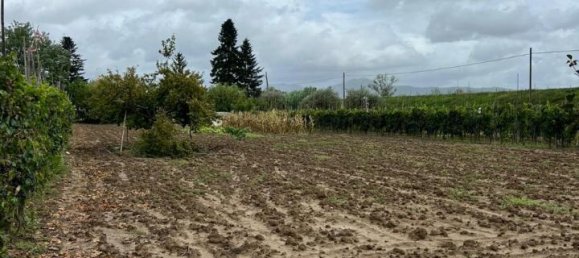 Terreno en Prato, Italy 3900 m² No. 102324 5