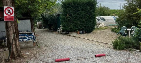 Terreno en Prato, Italy 3900 m² No. 102324 8