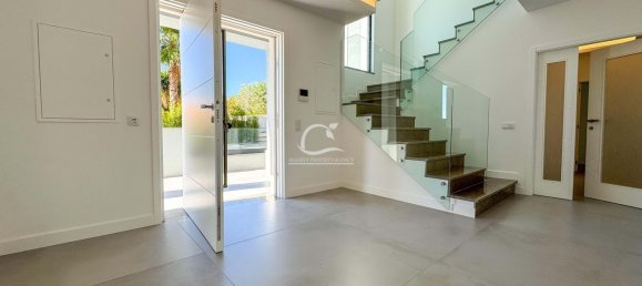 4 Schlafzimmer Villa in Loule, Portugal, Nr. 131170 2