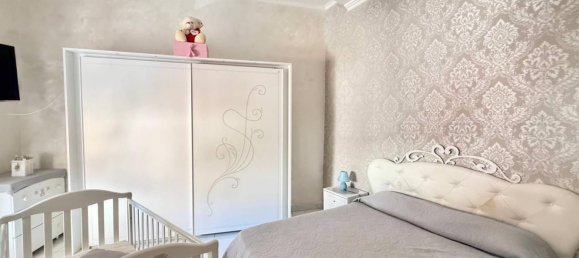 2 bedrooms Apartment in Naples, Italy No. 260214 5