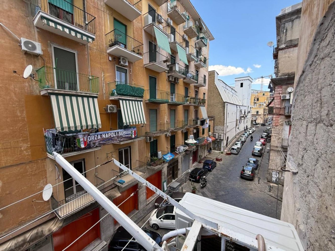 2 bedrooms Apartment in Naples, Italy No. 260214