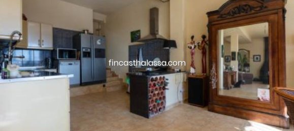 7 bedrooms House in Lloret de Mar, Spain No. 73873 2