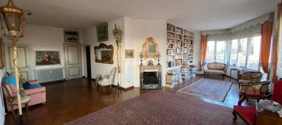 4 rooms Apartment in Reggio Emilia, Italy No. 162723 2