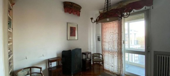 4 rooms Apartment in Reggio Emilia, Italy No. 162723 10