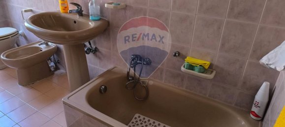 2 Schlafzimmer Wohnung in Bari, Italy, Nr. 308710 12