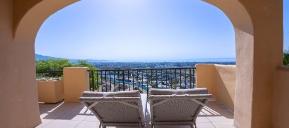 2 chambres Appartement à Benahavis, Spain No. 146640 3