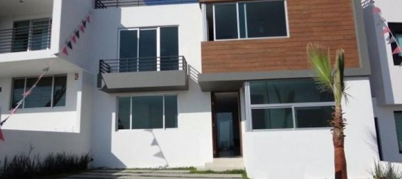 3 bedrooms House in Queretaro, Mexico No. 181837 2