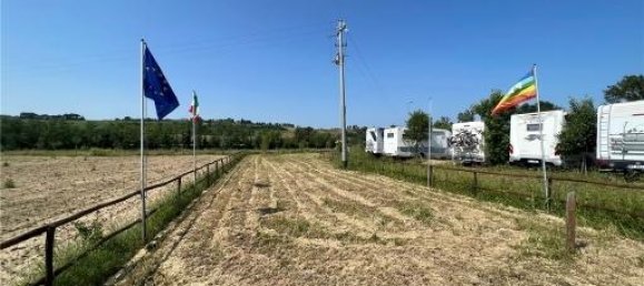 1غرفة قطعة أرض في Scandicci, Italy رقم 26529 2