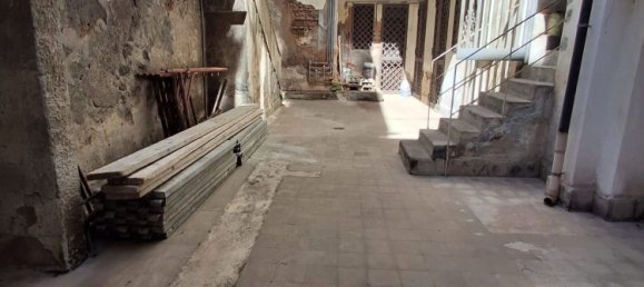  عقار تجاري في Catania, Italy 31متر مربع رقم 261419 2