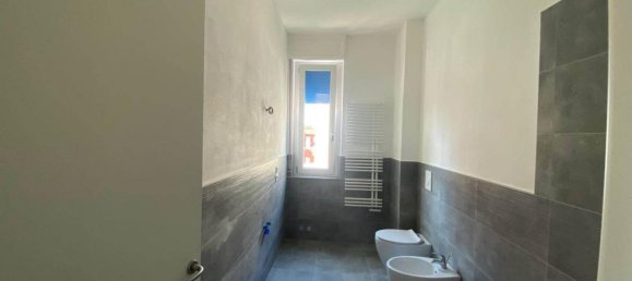 4-salle Appartement à Follonica, Italy No. 35993 27
