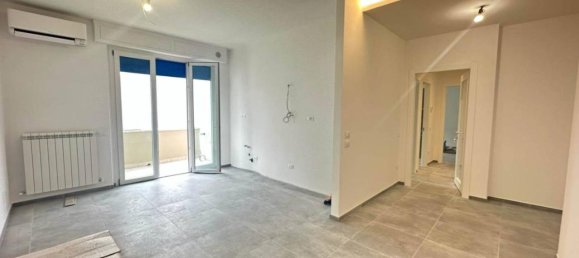 4-salle Appartement à Follonica, Italy No. 35993 20