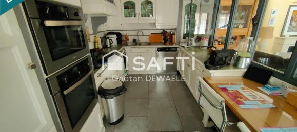 4 bedrooms House in Roeulx, France No. 254612 9