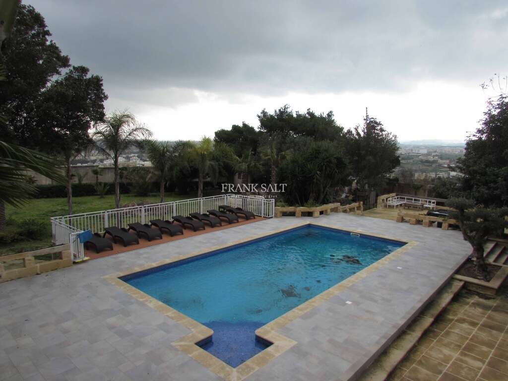 4 غرف نوم منزل في Naxxar, Malta رقم 3952