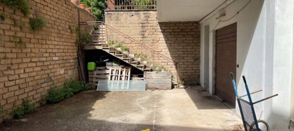 100m² Garage in Rome, Italy No. 57523 4