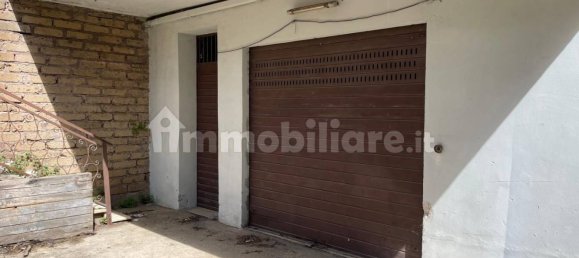 100m² Garage in Rome, Italy No. 57523 5