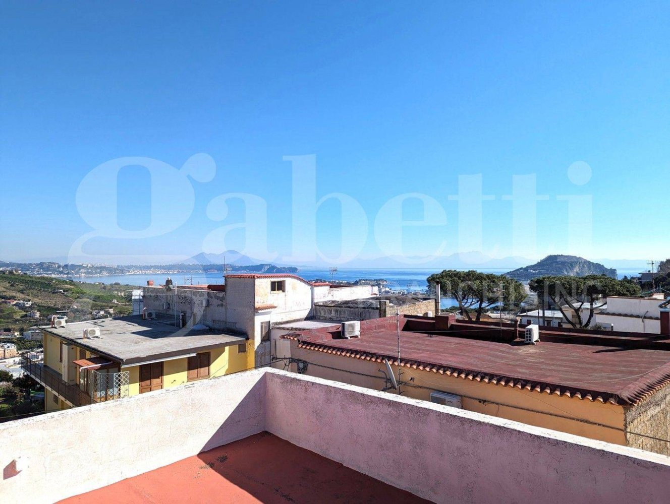 2 Schlafzimmer Haus in Monte di Procida, Italy, Nr. 58006