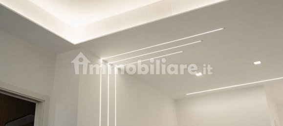 2 bedrooms Apartment in Pinerolo, Italy No. 214884 2