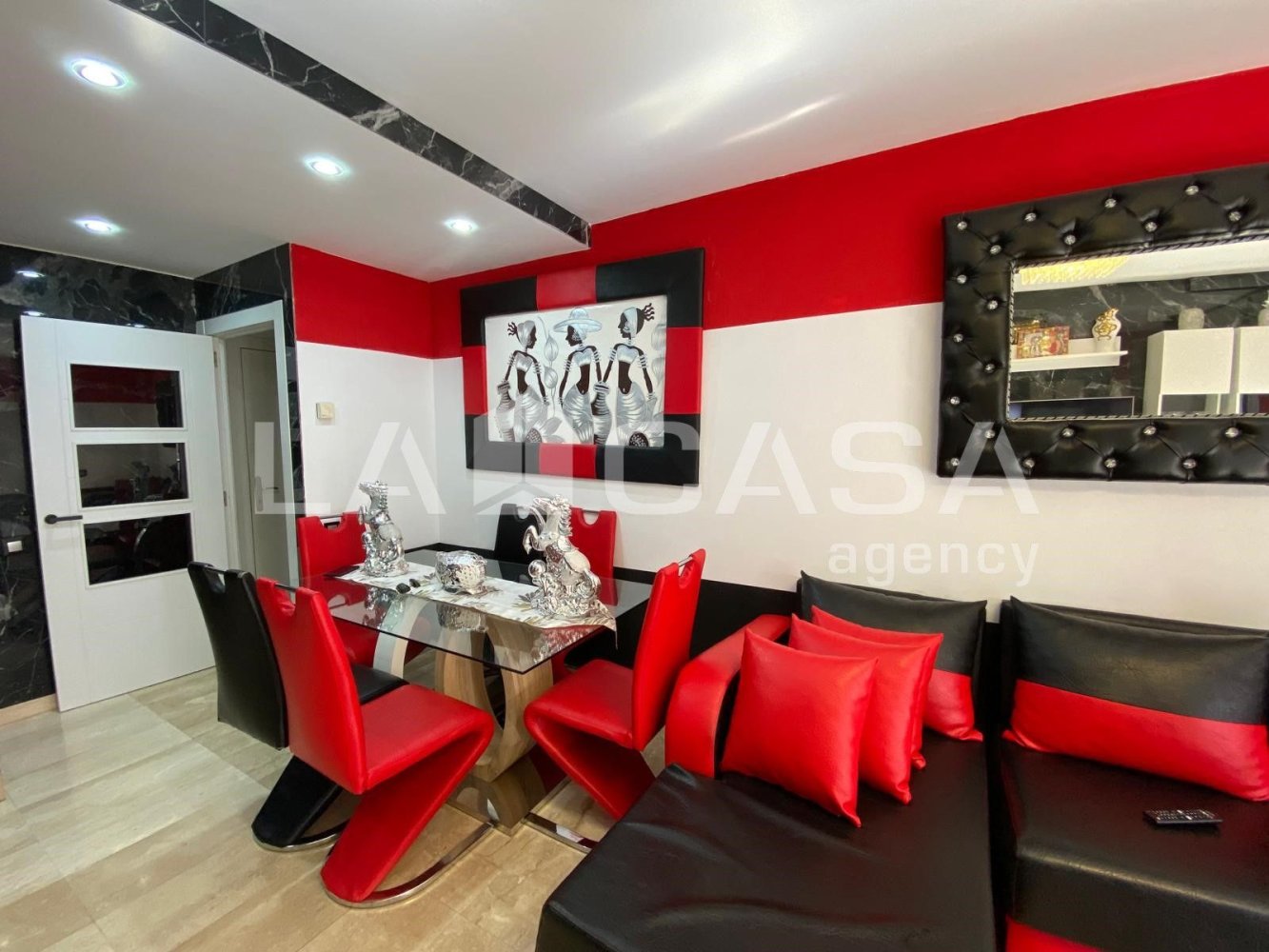 2 Schlafzimmer Doppelhaus in Santa Coloma de Gramenet, Spain, Nr. 157502