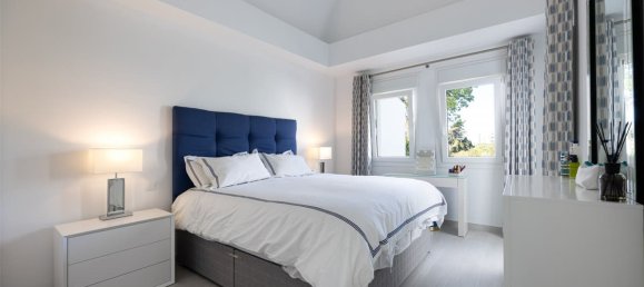 3 bedrooms Townhouse in Estepona, Spain No. 96844 9