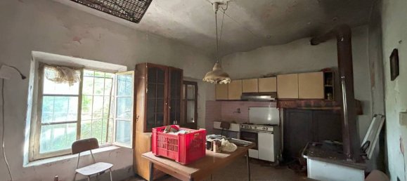 3 Schlafzimmer Haus in Carrù, Italy, Nr. 371794 9