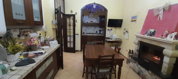 Casa de 4 divisões em Paolisi, Italy N.º 262971 2