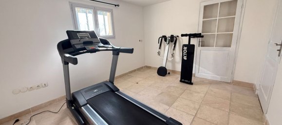 4 bedrooms House in Verrieres-le-Buisson, France No. 123582 16