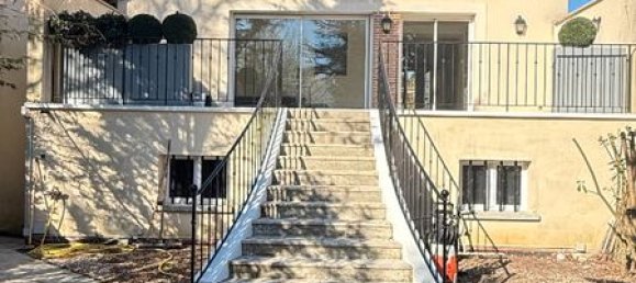 4 bedrooms House in Verrieres-le-Buisson, France No. 123582 17