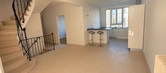 4 bedrooms House in Verrieres-le-Buisson, France No. 123582 6