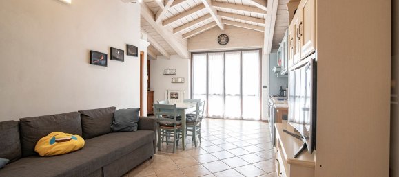 2 Schlafzimmer Wohnung in Zelo Buon Persico, Italy, Nr. 362261 3