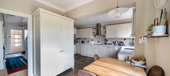 4 bedrooms House in Harrow, United Kingdom No. 12168 11