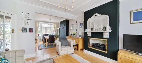 4 bedrooms House in Harrow, United Kingdom No. 12168 10