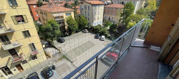 Apartamento de 5 habitaciónes en Bologna, Italy No. 27526 36