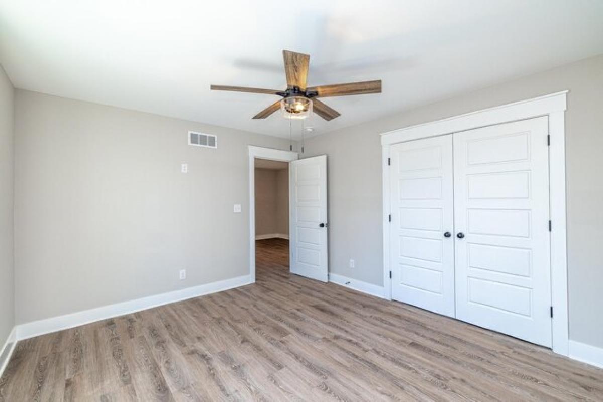 4 bedrooms House in Russell Springs, USA No. 423123