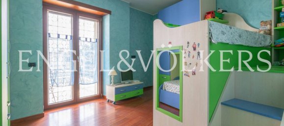 3 Schlafzimmer Wohnung in Naples, Italy, Nr. 68752 6