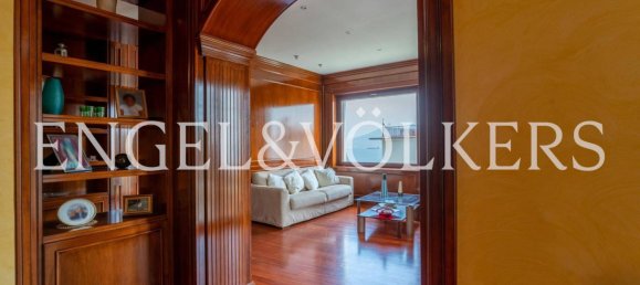 3 Schlafzimmer Wohnung in Naples, Italy, Nr. 68752 5