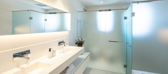 4 bedrooms Villa in Guadalmina, Spain No. 2993 6