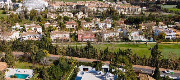 4 bedrooms Villa in Guadalmina, Spain No. 2993 27