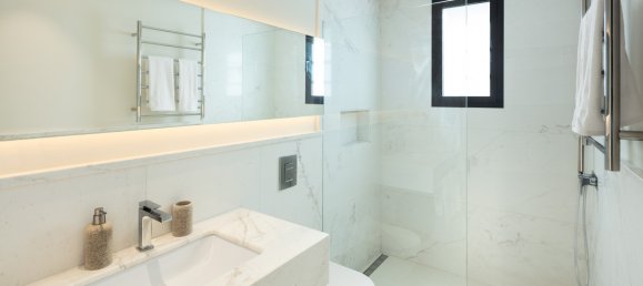 4 bedrooms Villa in Guadalmina, Spain No. 2993 4